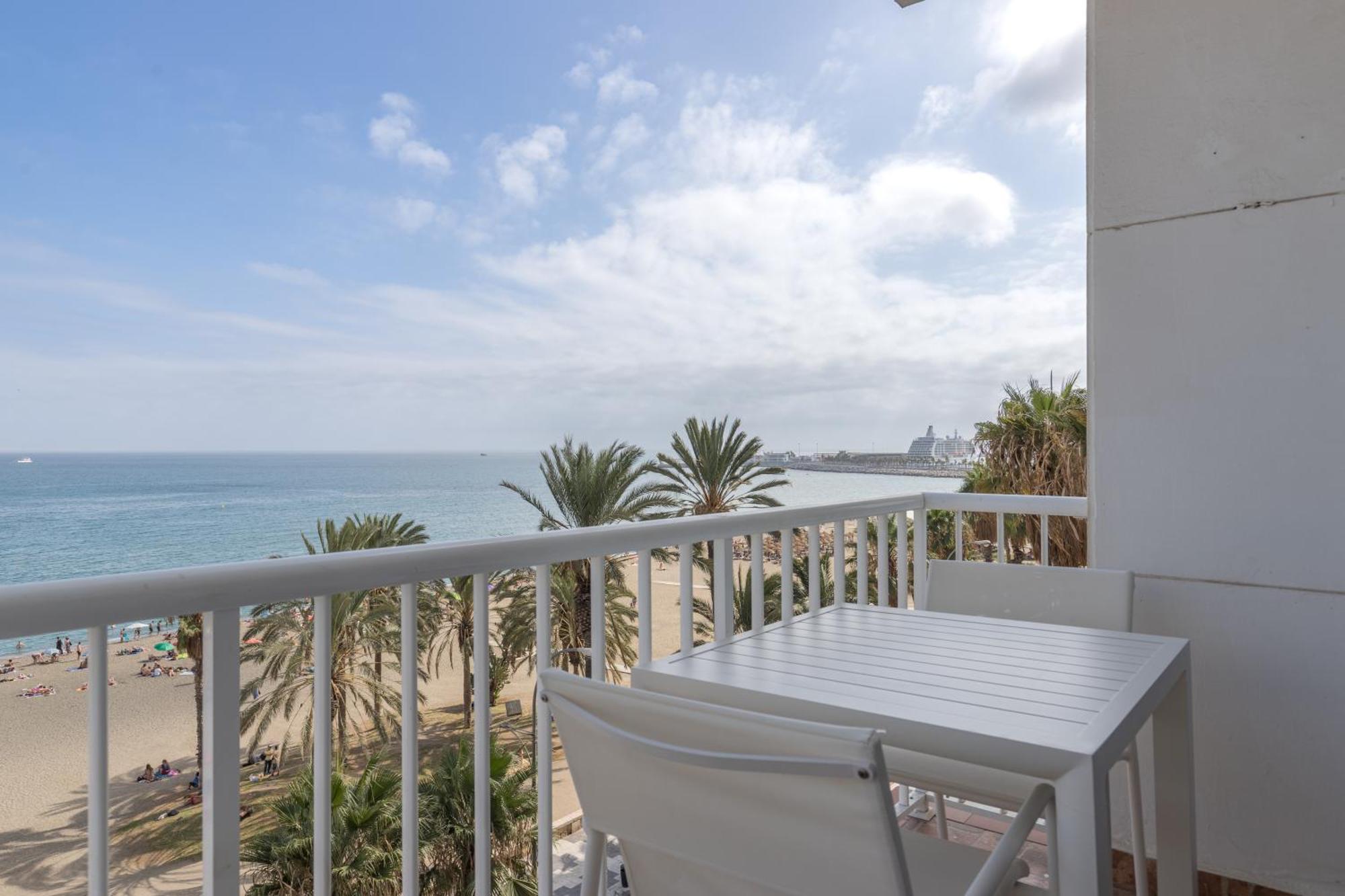 Miradores Malagueta Beach Malaga Exterior photo