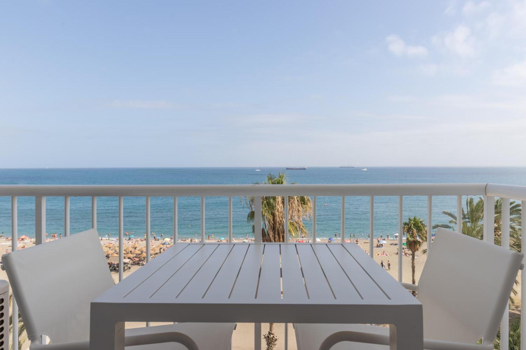 Miradores Malagueta Beach Malaga Exterior photo
